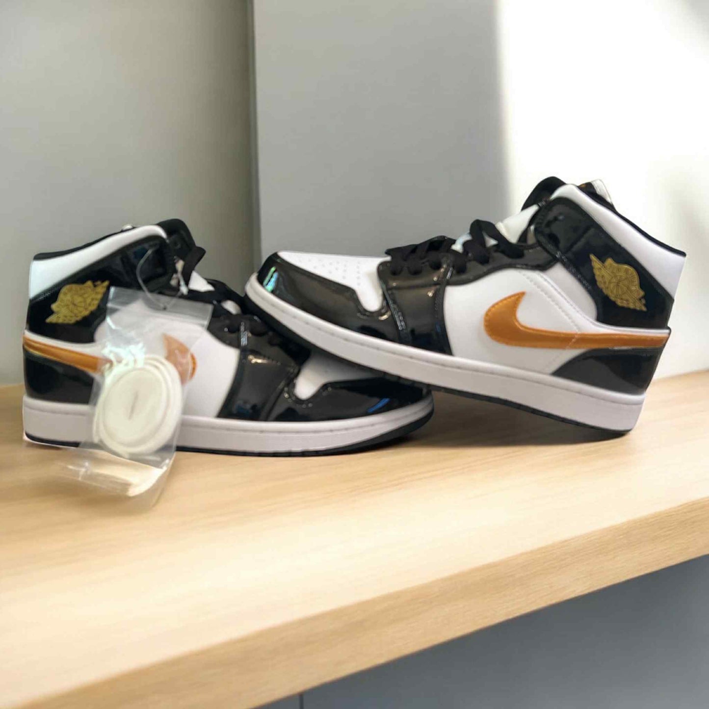 AIR JORDAN 1 MIDD SE