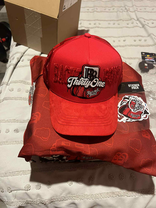 31 hats x backback boyz la mochila